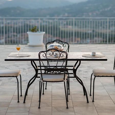 Villa Marchesa Castelnuovo Cilento Kültér fotó