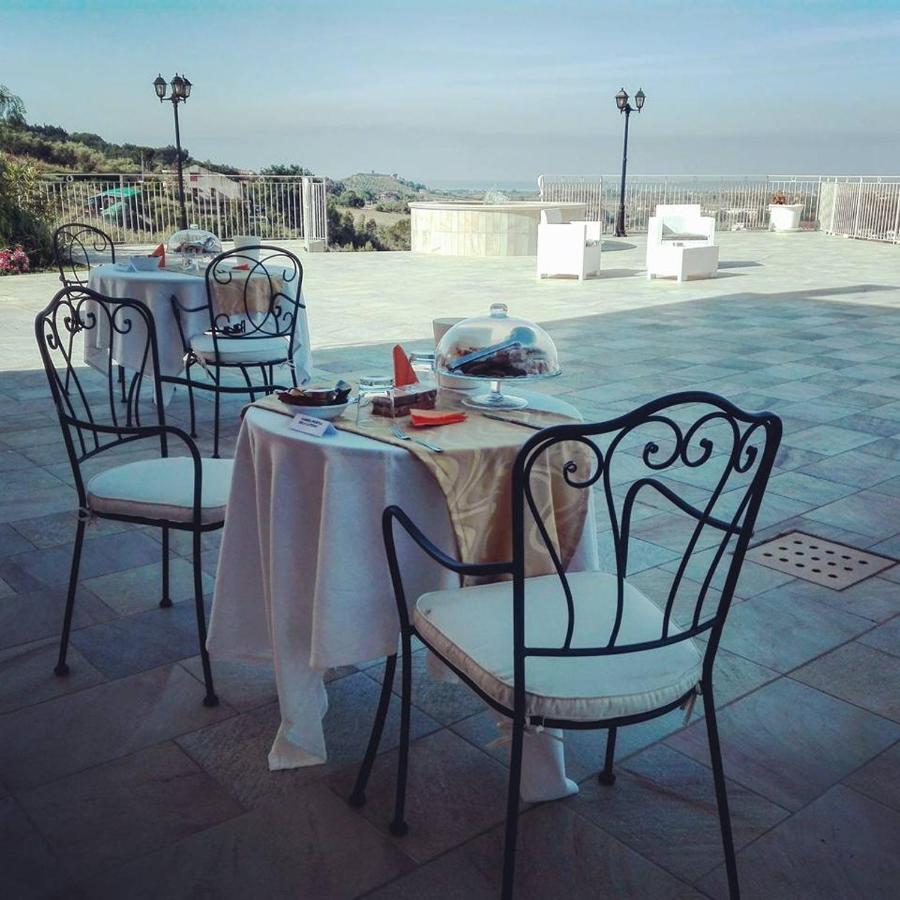 Villa Marchesa Castelnuovo Cilento Kültér fotó