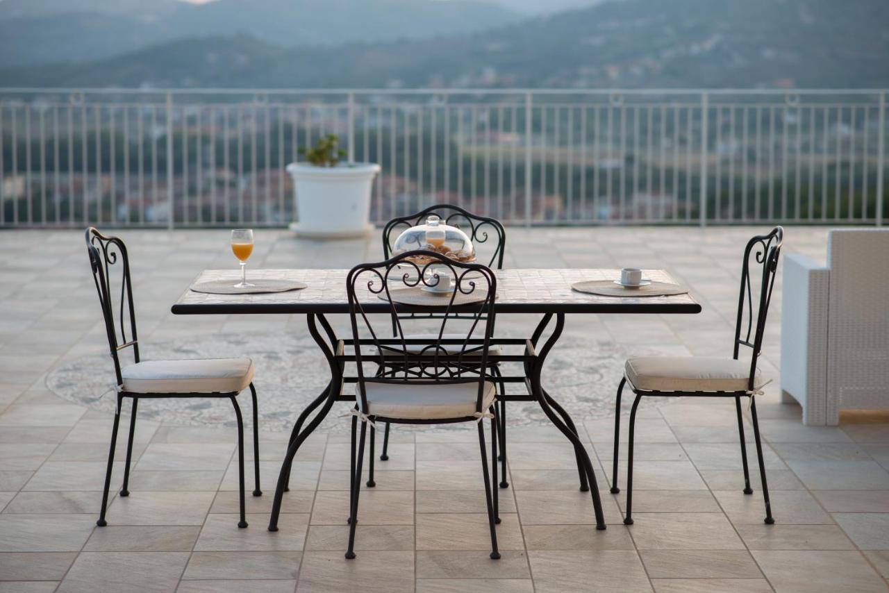Villa Marchesa Castelnuovo Cilento Kültér fotó